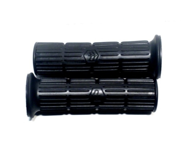 Handlebar grips pair black with logo Piaggio for Vespa RALLY, TS, GTR, PE, PX until 1983. Can be fit to all models