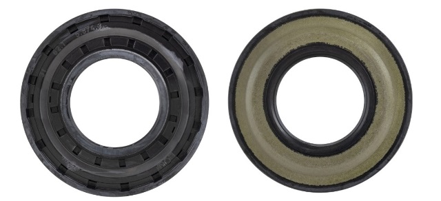 Oil Seal Piaggio crankshaft clutch side, 31x62x4.3x5.8mm for Vespa ​150 Sprint V. 2nd​, ​Rally, ​PX80-200, PE, ​T5, ​Cosa, LML